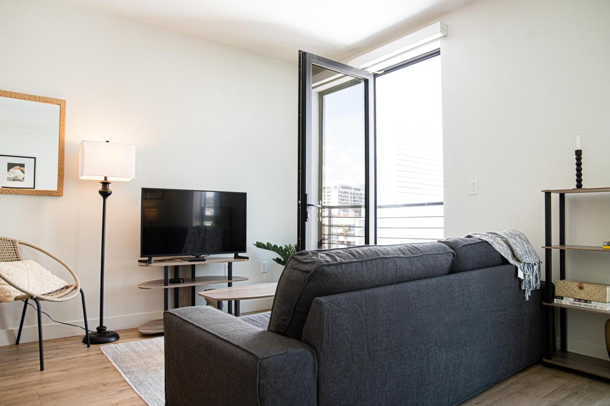 Luxury Apartment With The Hollywood Hills View لوس أنجلوس المظهر الخارجي الصورة